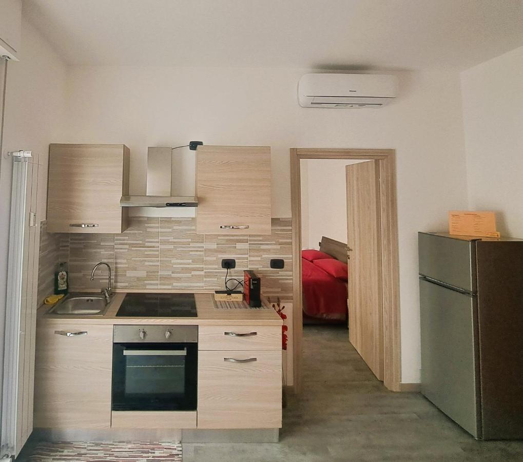 La Petite Maison Apartment Agrate Brianza Bagian luar foto