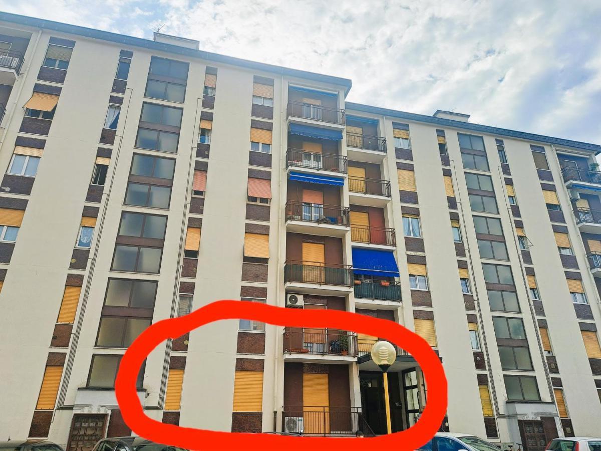 La Petite Maison Apartment Agrate Brianza Bagian luar foto